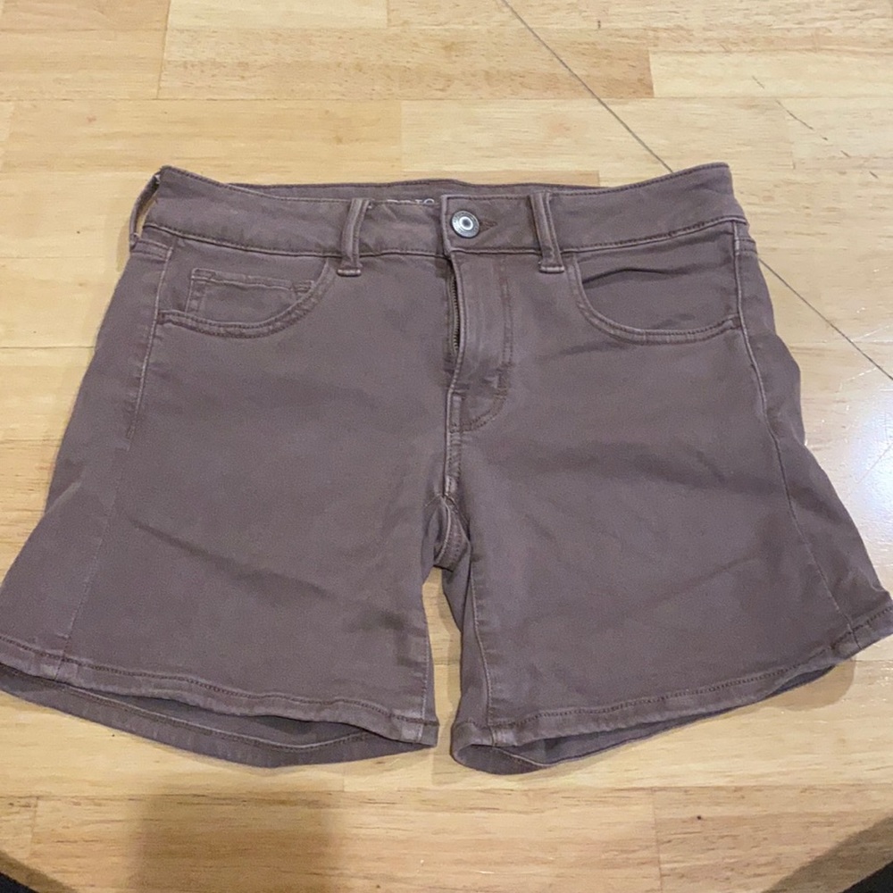 American Eagle super stretch midi shorts size 6!